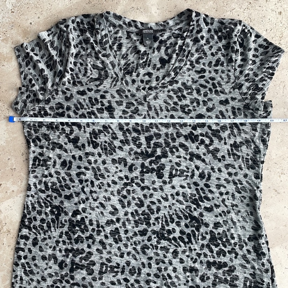 KENNETH COLE REACTION Top - Picture 10 of 10